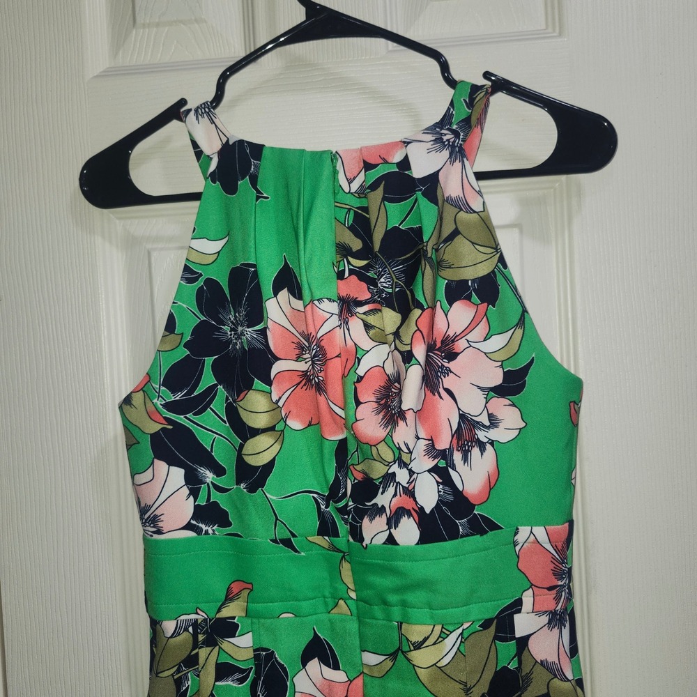 Cb established 1962 Green Floral Halter Fit and Flare Dress with Pockets Size 4 - Picture 7 of 12